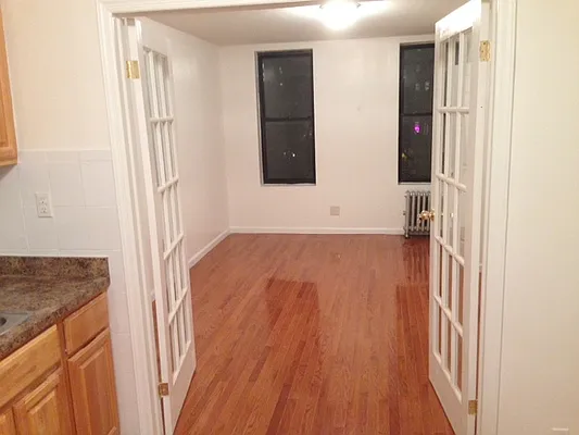 Rented by Kings Court Real Estate | media 17