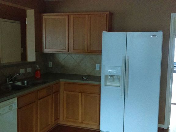 3rd image of 8135 Sanders Forest Ct