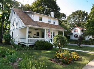 16 Keenan Pl, Morris Plains, NJ 07950