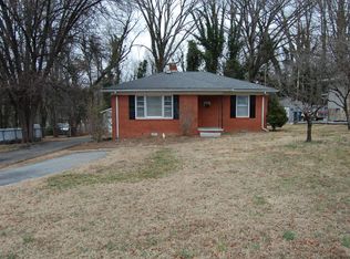 2952 Isaacs Pl, Greensboro, NC 27408