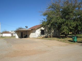 205 N 2ond St, Crowell, TX 79227