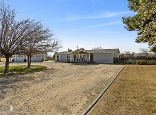 27949 Dustin Acres Rd, Taft, CA 93268