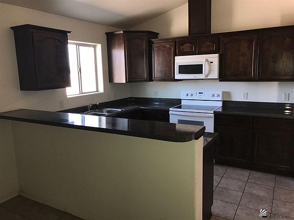 5th image of 3649 E Cecilia Torres Ct