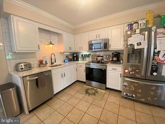 4th image of 1229 Meadowview Cir