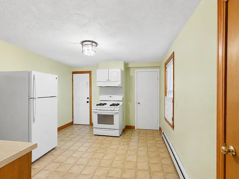59 Woodville St #1 — Photo 4