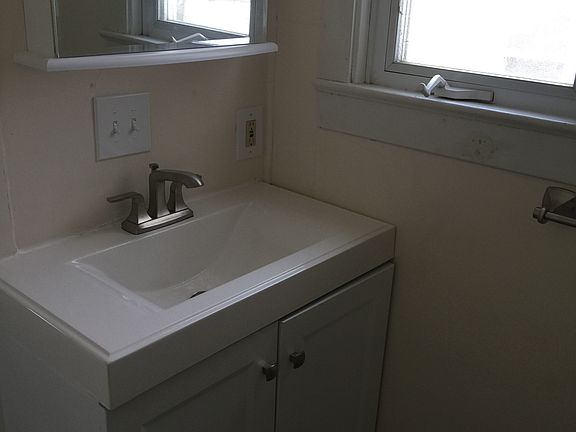 5th image of 63 South St