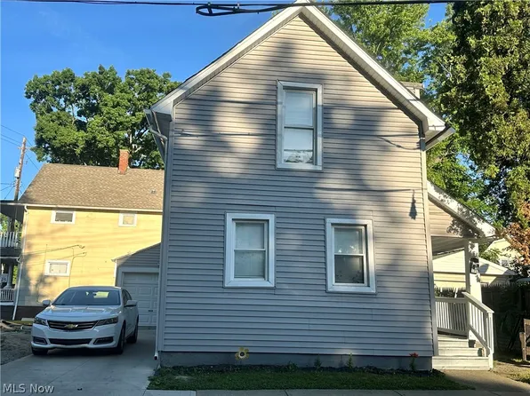3856 W 23rd St, Cleveland, OH 44109