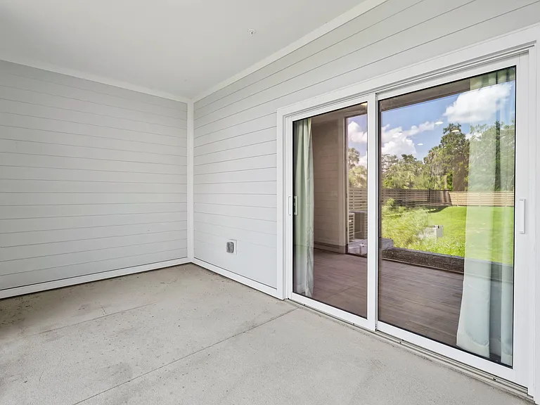 Legacy Oaks Apartment Homes — Photo 21