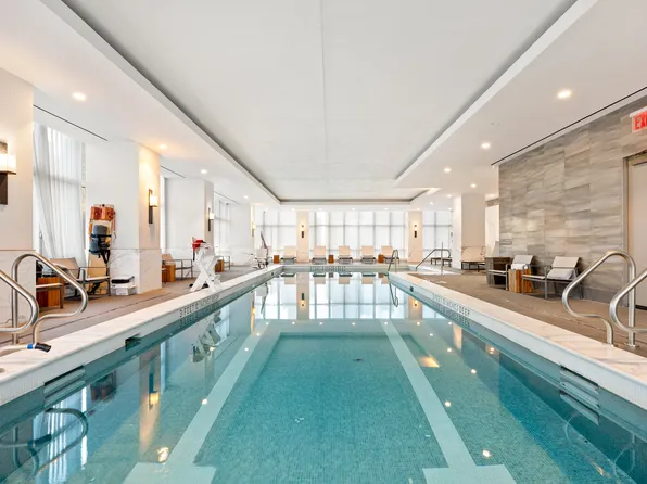 305 East 51st Street image 15 of 15