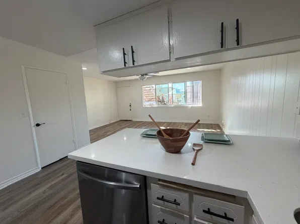 Sun Harbour, 2929 W 190th St #1B-1Ba-800Sqft, Redondo Beach, CA 90278