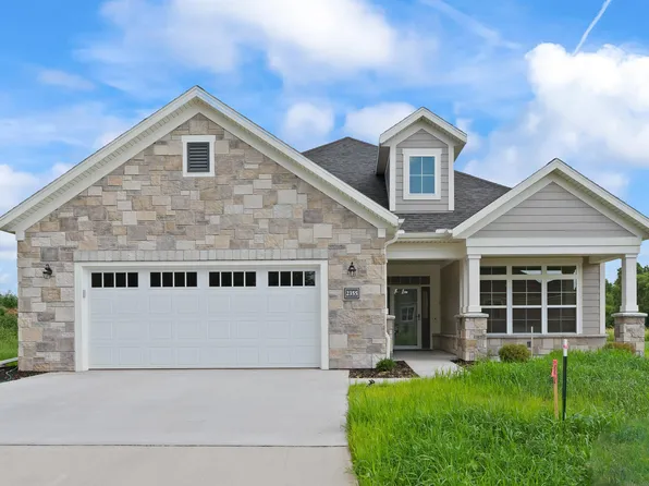 2355 E Baldeagle Dr, Appleton, WI 54913