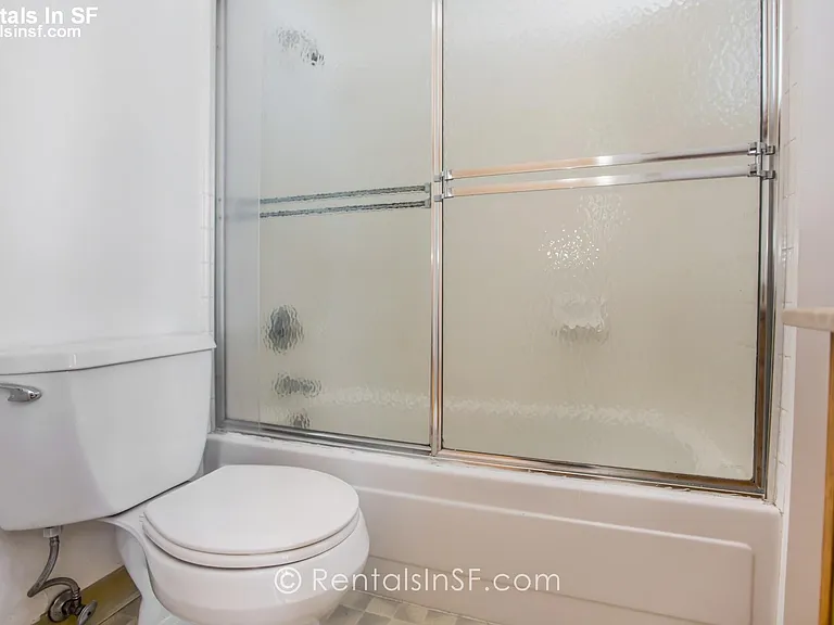 2504 Sacramento St #16 — Photo 3