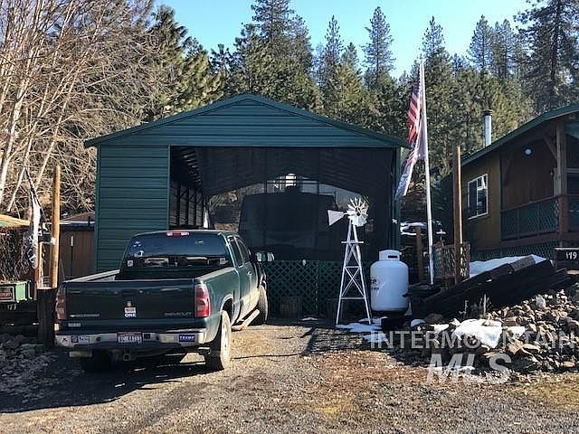 1st image of 177 Chief Looking Glass Ln