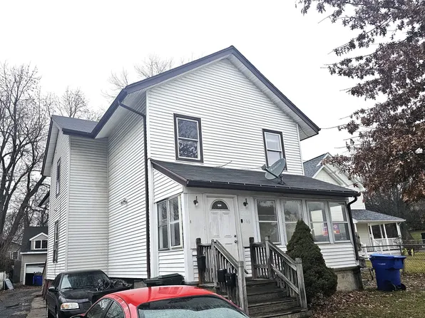 268 Carew St, Springfield, MA 01104