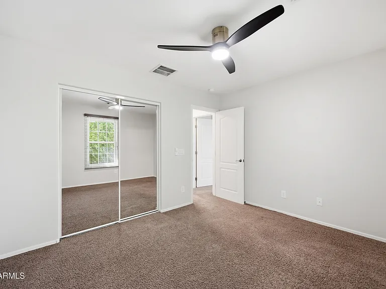 2250 E Wayland Dr — Photo 25