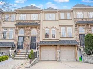 35 Monarch Ct, Staten Island, NY 10314