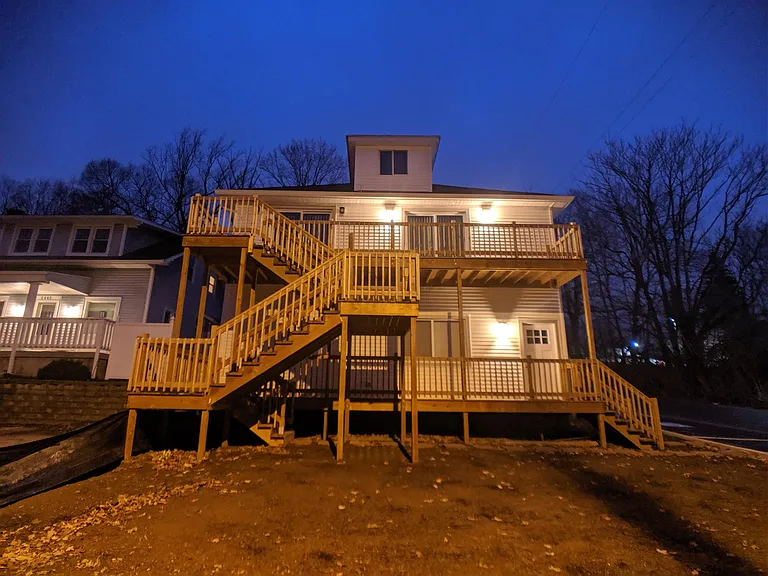 2435 S Dixie Dr — Photo 2