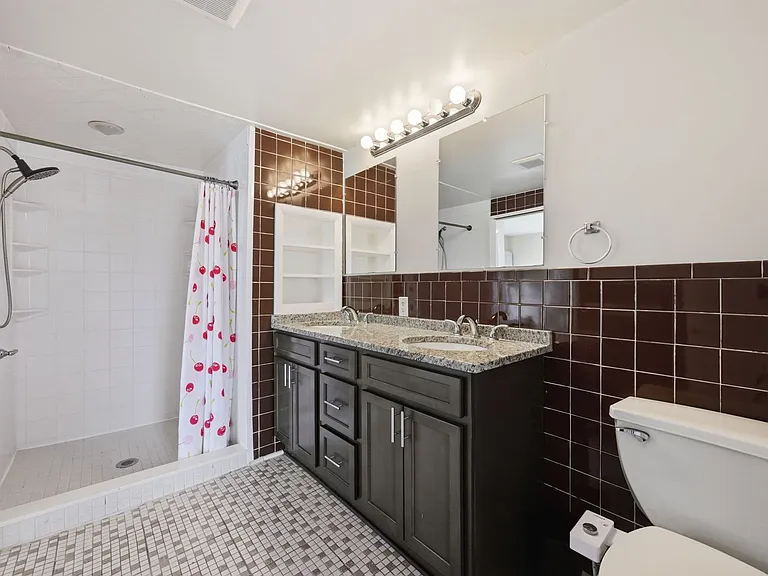 512 Dennis Ave — Photo 7