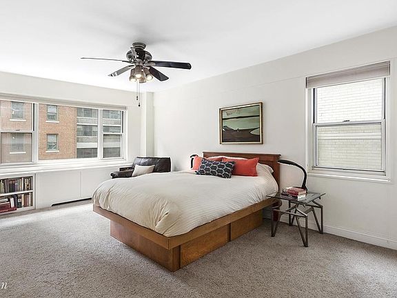 3rd image of 1381 Avenue Of The Amer #10N