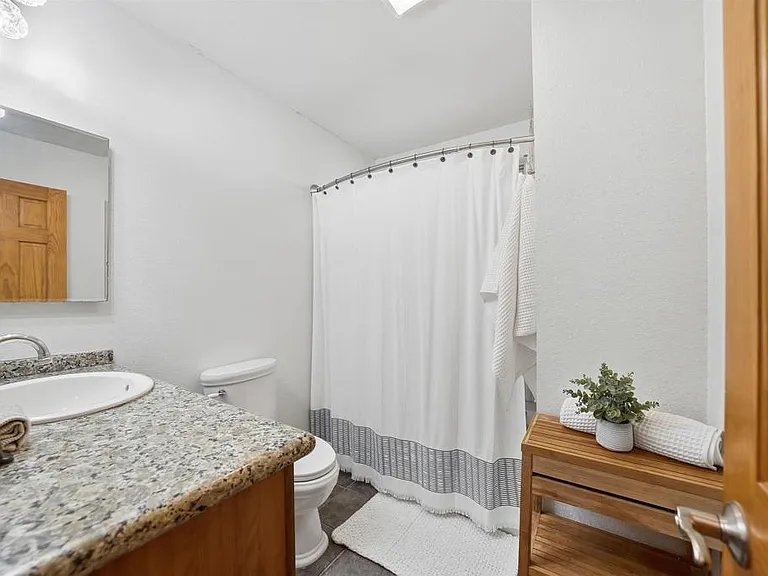 5505 Adelaide Ave #14 — Photo 25