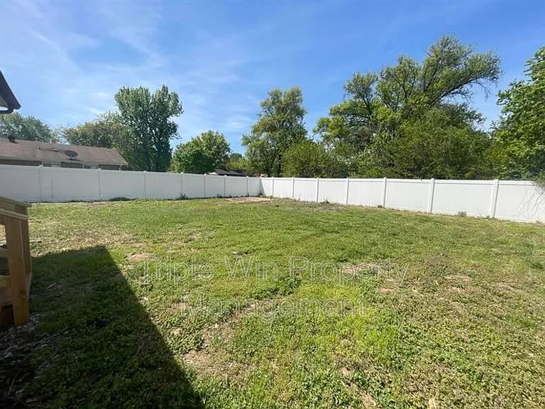 2415 Stoney End Ct — Photo 5