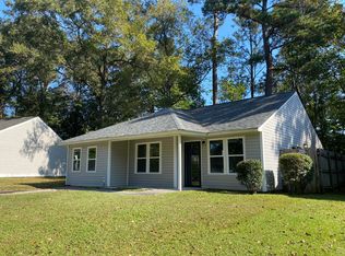 208 Mickler Dr, Ladson, SC 29456