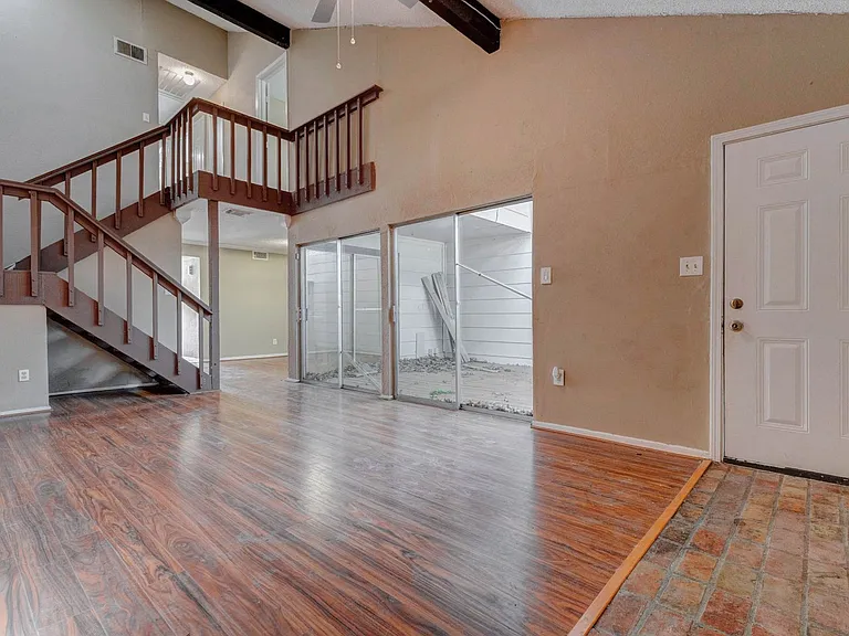 7140 S Dairy Ashford Rd — Photo 4