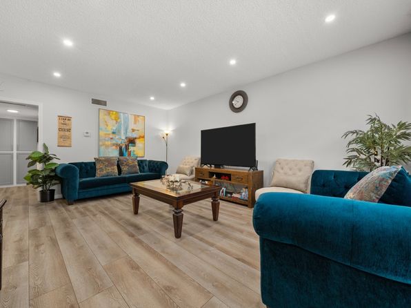 7923 Agnes Ave UNIT 3
