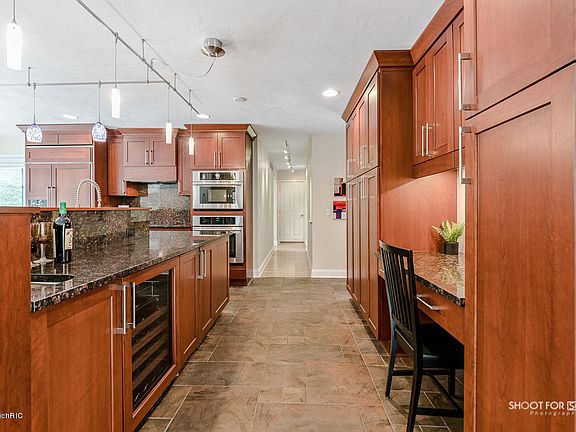 5th image of 5558 Butternut Dr