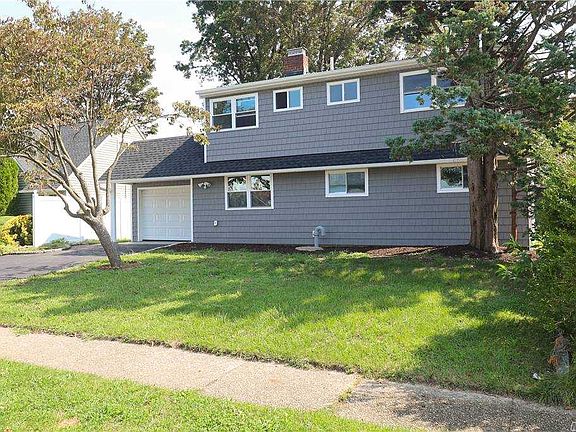 3rd image of 11 Pleasant Ln