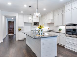 2284 Red Mule Ln, Carrollton, TX 75010