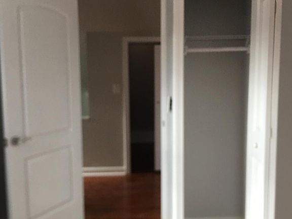 3rd image of 122 Wentworth Ave #3