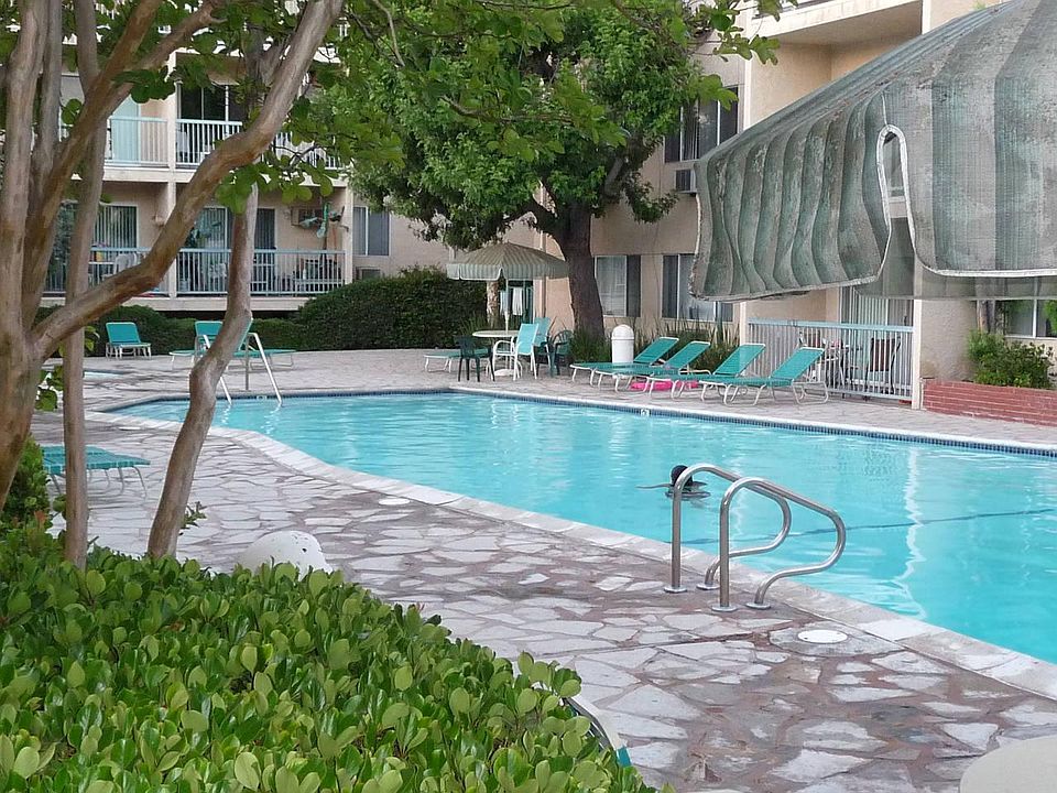 1st image of 18307 Burbank Blvd Unit 236