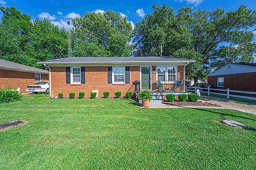 3825 Steele Dr Photo 1