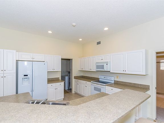 5th image of 916 N Griffin Shores Dr