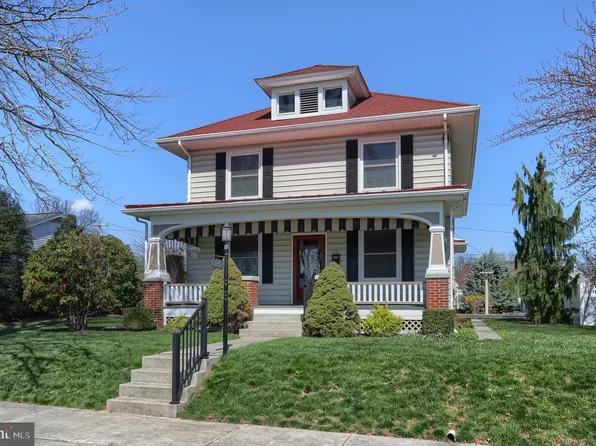 1311 Harding Ave, Hershey, PA 17033