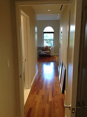 Rented by Mann Maurice A | media 54