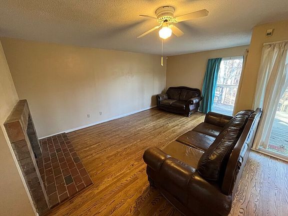 3rd image of 11 Pinnacle Rd