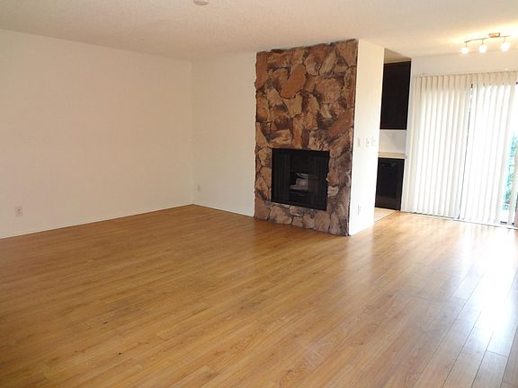 4th image of 12021 Burbank Blvd APT 102