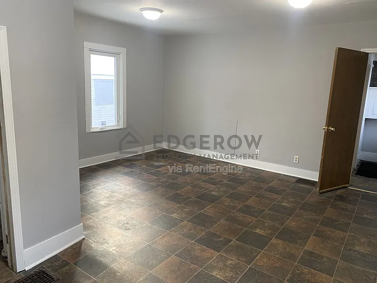 1644 Beidler St — Photo 8