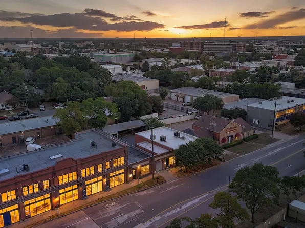 4212 Main St, Dallas, TX 75226