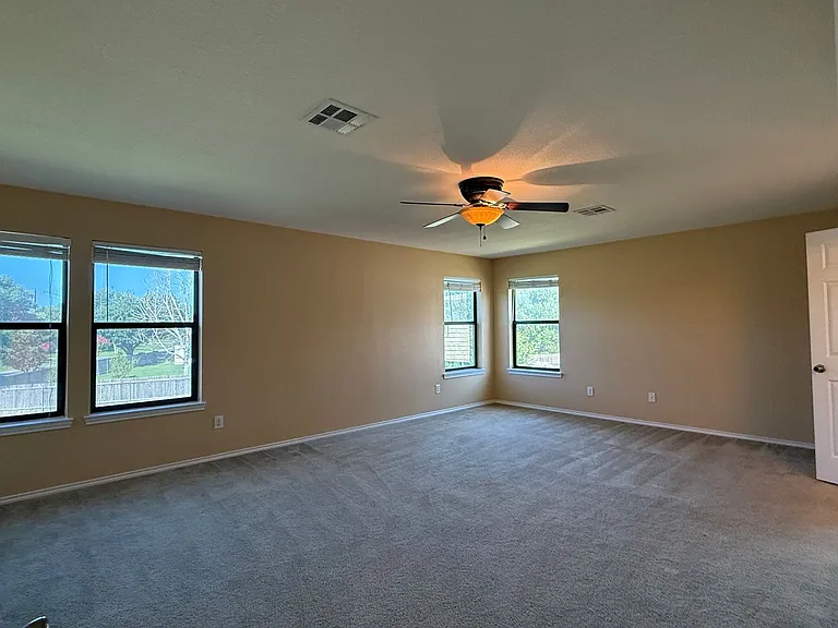 2250 Howry Dr — Photo 21