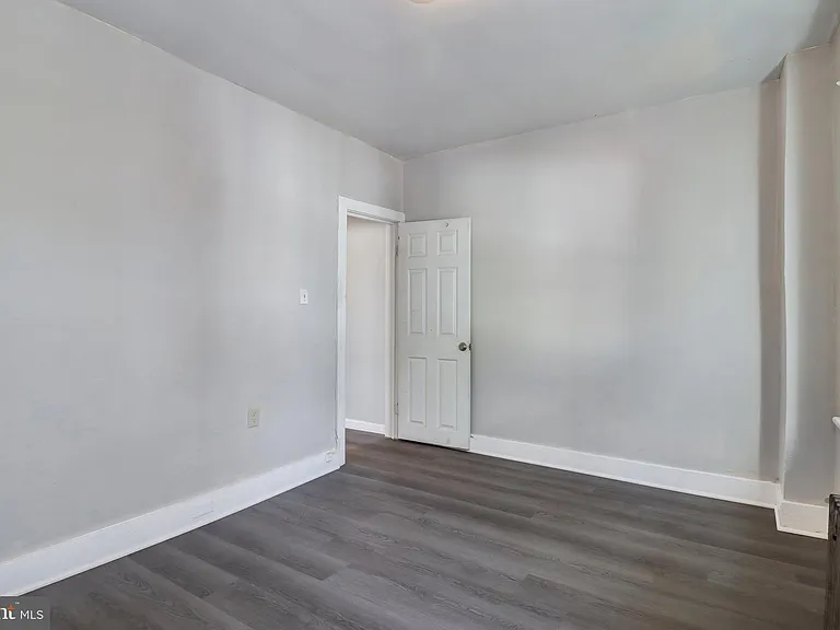 24 New Trent St — Photo 32