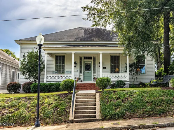 966 Tattnall St, Macon, GA 31201