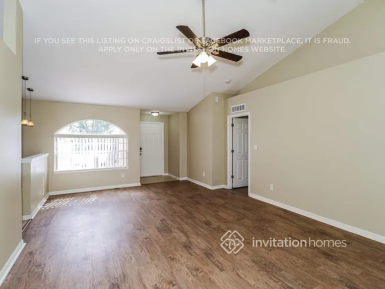1798 Crane Creek Blvd — Photo 4
