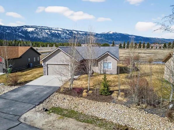35 Moore Rd, Donnelly, ID 83615