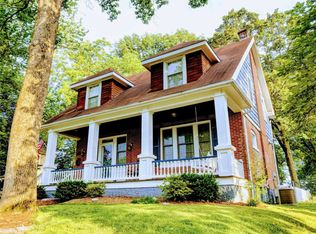 214 Simmons Ave, Saint Louis, MO
