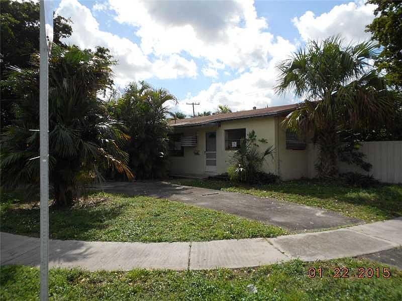 1st image of 250 NW 69th Way
