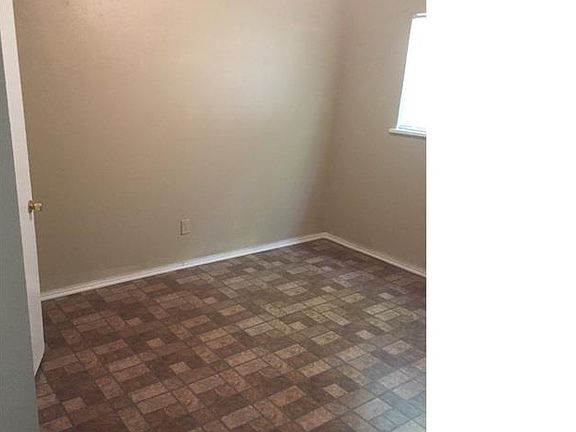 4th image of 2739 Grassmere St