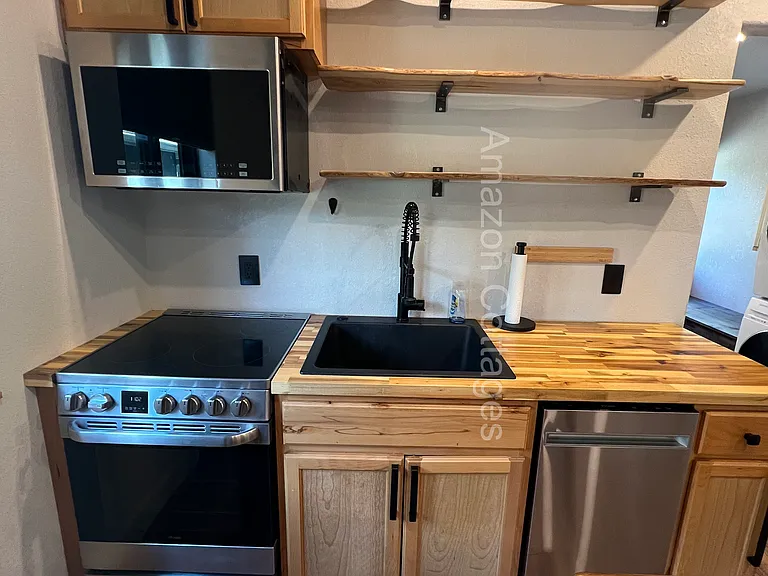 522 E 30th Ave — Photo 9
